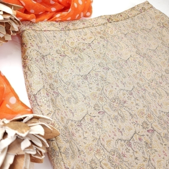 New Loft Gold Silk Blend Pencil Skirt Sz 6 - Picture 9 of 10